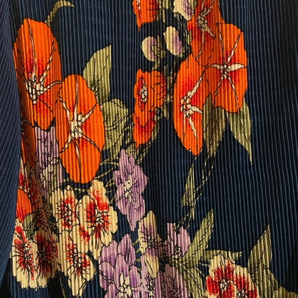 Vintage 1970s Leonard Peplum Pleated Floral Blouse S/M - Picture 5 of 5